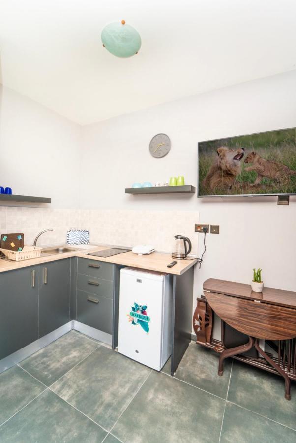 Chardonnay Guest Studio Rooms With Great View For Nature Lovers Кіренія Екстер'єр фото